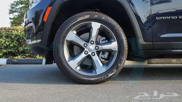 جيب جراند شيروكي ال ليمتد بلس 2025 خليجي اصفار ضمان الوكيل 32