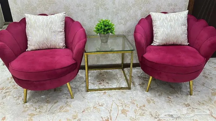 جلسة كرسيين وطاولة 0