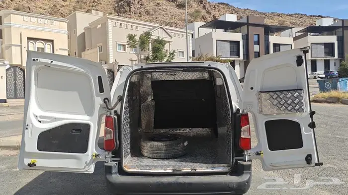 بيجو بارتنر 2020 15