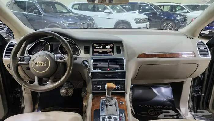 اودي Q7 2012 8