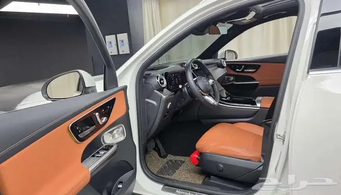 مرسيدس GLC300 4MATIC 2025 9