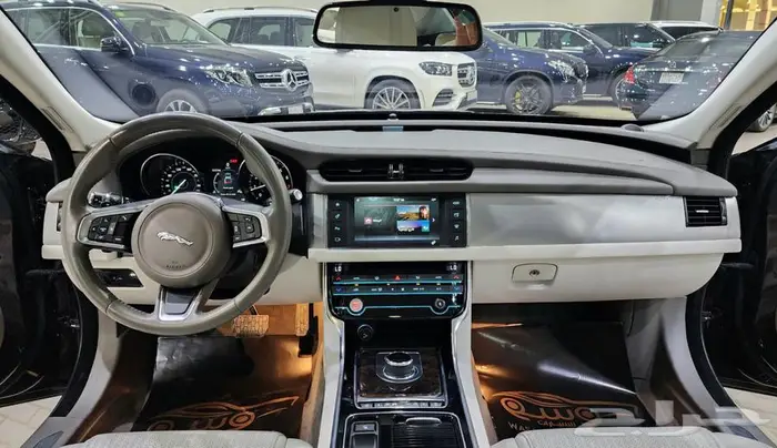 جاكور XF 2018 10