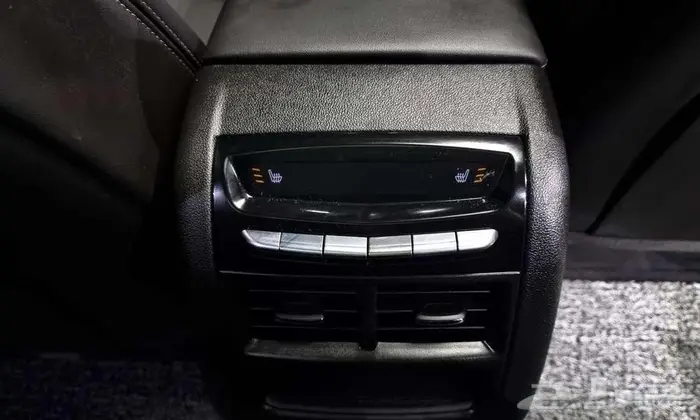 كاديلاك XT5 2022 - وارد كوريا 17