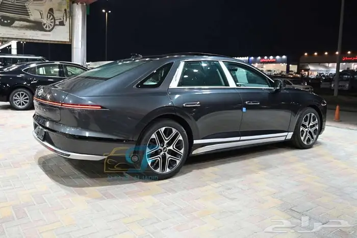 هيونداى ازيرا بريميوم 2025-وارد الوكيل المجدوعى 3