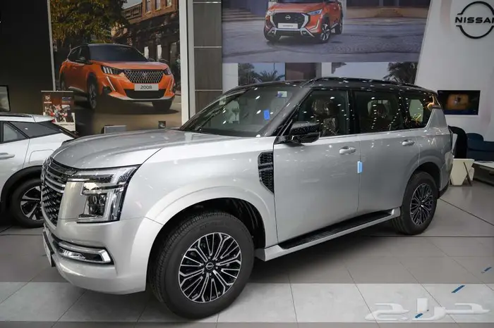 نيسان باترول بلاتينيوم موديل 2026 تنفس طبيعي سقف اسود 1