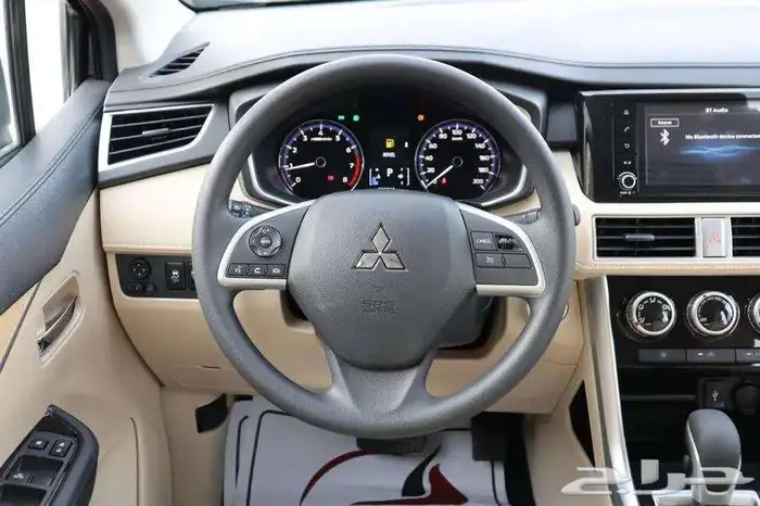 ميتسوبيشي اكسباندر 2025 هاي لاين 7