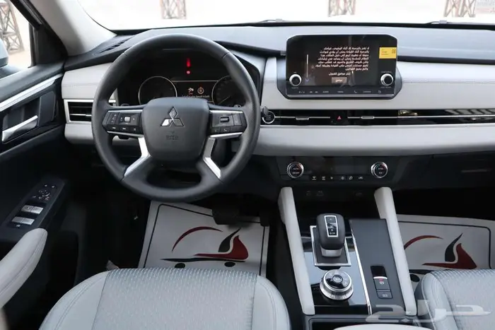 ميتسوبيشي اوتلاندر ستاندر 7 و 5 راكب بدون دبل 2025فرع جدة 12