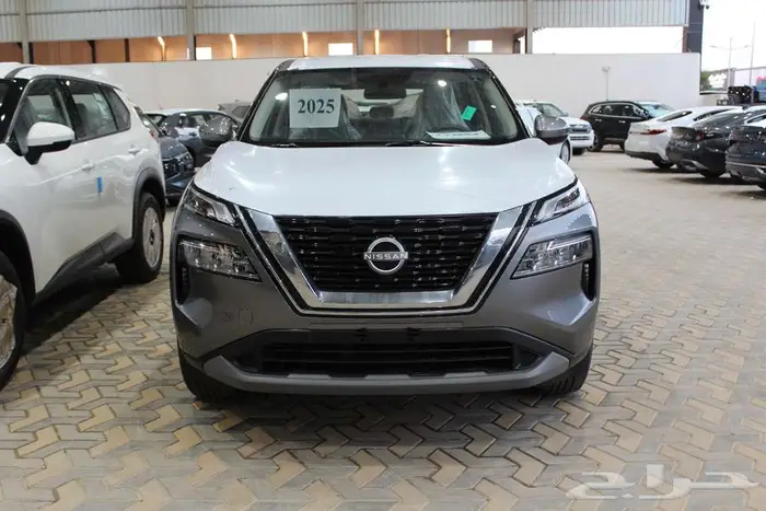 اكس تريل بدون دبل ابيض استاندر 2025 1