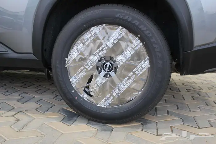 اكس تريل بدون دبل ابيض استاندر 2025 3