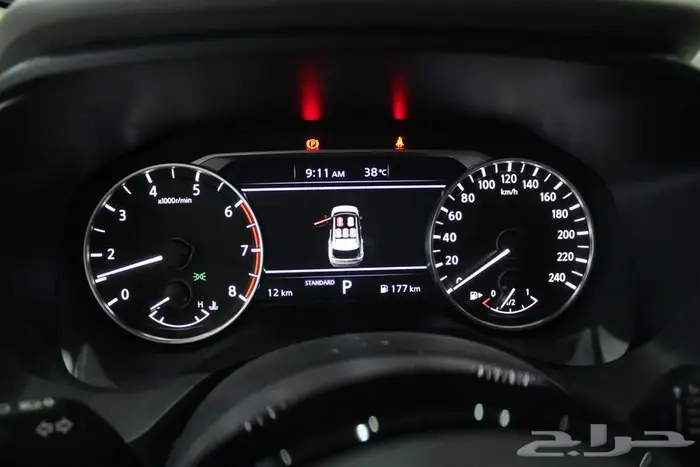 اكس تريل بدون دبل ابيض استاندر 2025 12