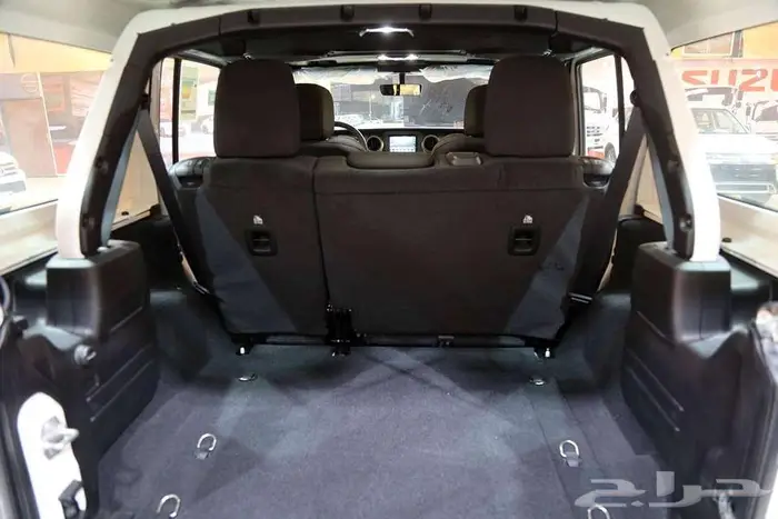 جيب رانجلر سبورت 2023 قيادة تفوق التوقعات 7