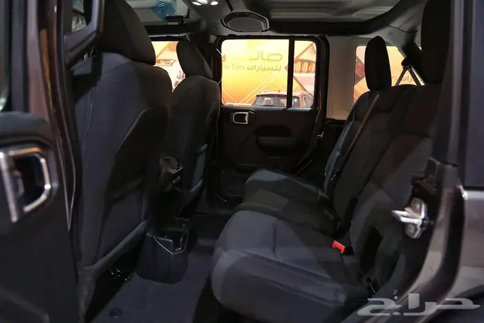 جيب رانجلر سبورت 2023 قيادة تفوق التوقعات 10