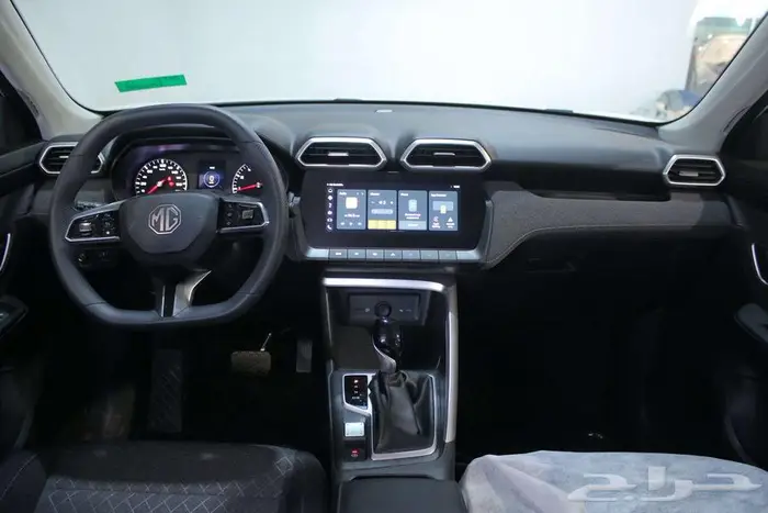 ام جي ZS ستاندر 2025. 8