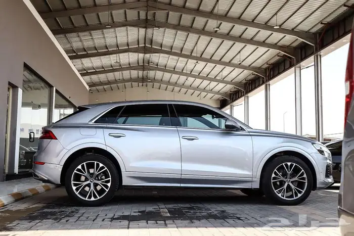 اودي جيب Q8 موديل 2022 3