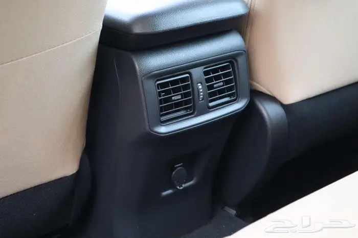 تويوتا راف فور LE دفع امامي بنزين 2025 11