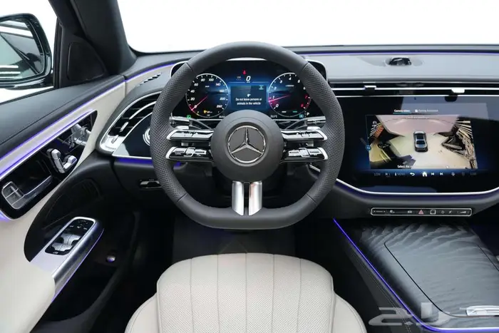 مرسيدس E 200 موديل 2026 أصفار خليجي رمادي غامق بيج 10