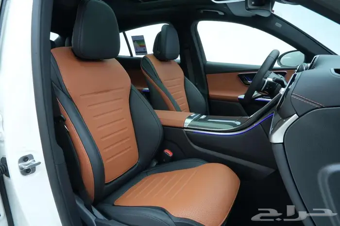مرسيدس GLC 200 Coupe موديل 2026 أصفار خليجي أبيض جملي 9
