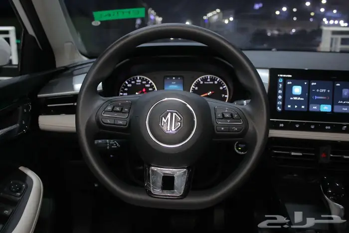 ام جي 5 الشكل القديم والجديد 2025 بأقوى العروض و الخصومات 13