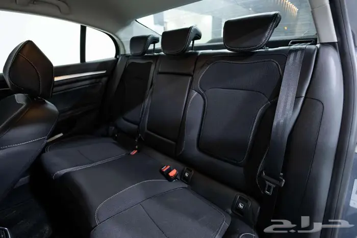 رينو ميجان اي 2024 6