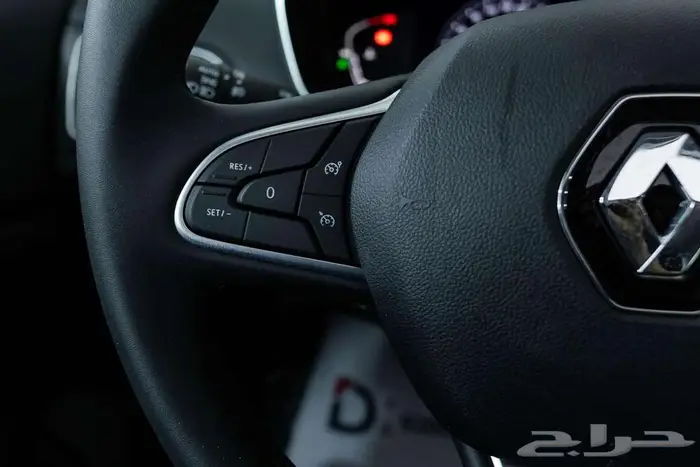 رينو ميجان اي 2024 14