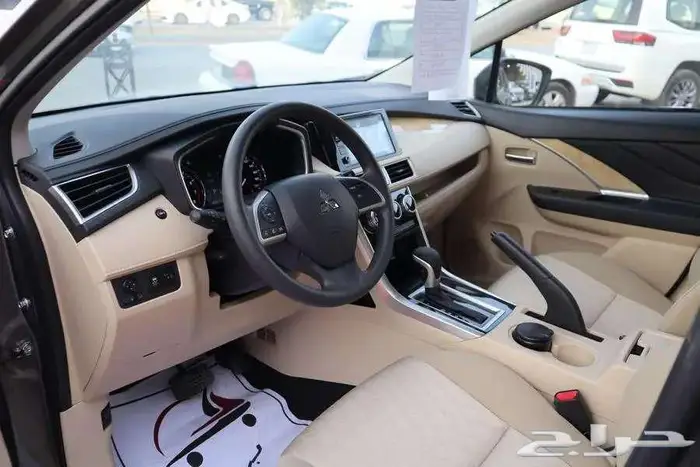 ميتسوبيشي اكسبندر هاى لاين 2025 للتقسيط 4