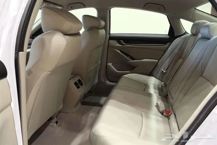 هوندا اكورد 2022 القيادة الفاخرة والاقتصادية في آن واحد 8