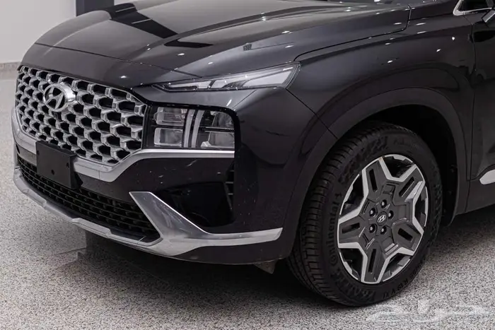 هيونداي سنتافي موديل 2024 بمحرك 3 500 CC ست سلندر ودفع رباعي 5