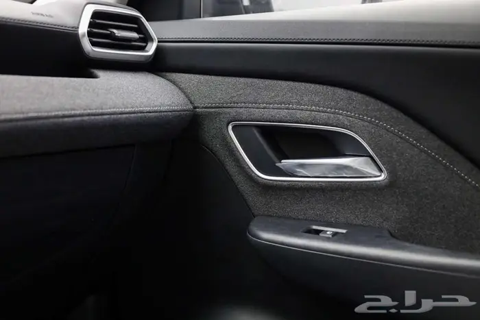 ام جي زد اس 2025 10