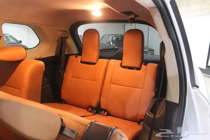 ميتسوبيشي اوتلاندر 2020 فضي بطاقة جمركية 40