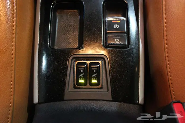 ميتسوبيشي اوتلاندر 2020 فضي بطاقة جمركية 21