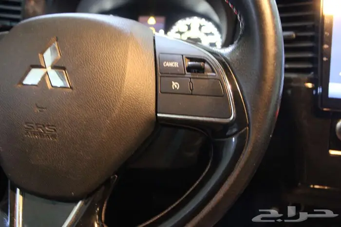 ميتسوبيشي اوتلاندر 2020 فضي بطاقة جمركية 49