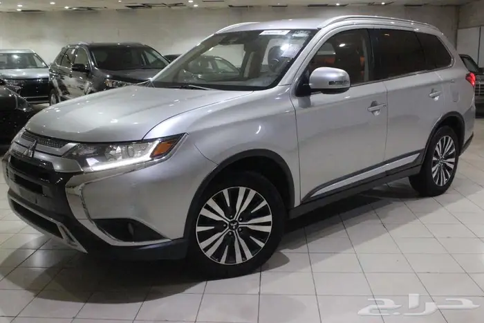 ميتسوبيشي اوتلاندر 2020 فضي بطاقة جمركية 7