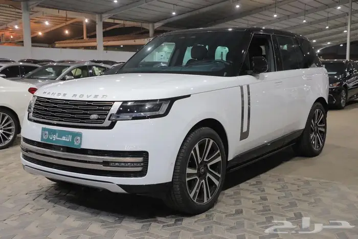 لاندروفر رنج روفر HSE بانوراما جلد ستة سلندر موديل 2024 1