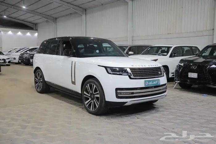 لاندروفر رنج روفر HSE بانوراما جلد ستة سلندر موديل 2024 0