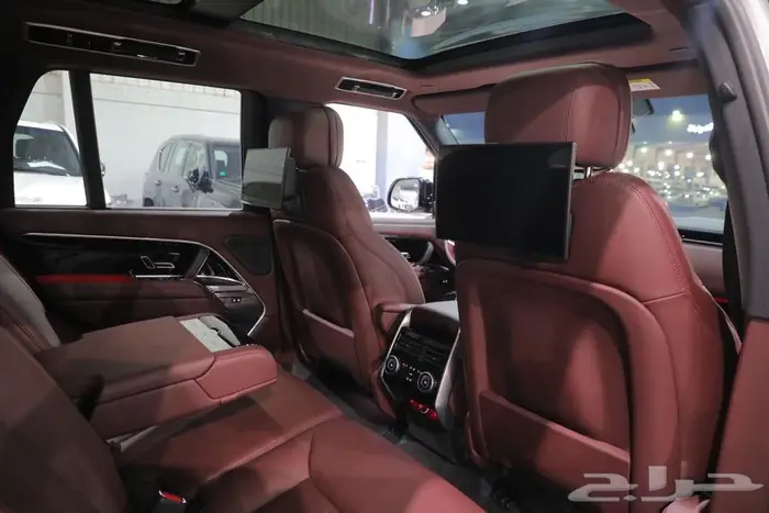 لاندروفر رنج روفر HSE بانوراما جلد ستة سلندر موديل 2024 14