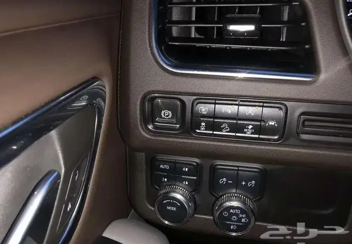 يوكن SLT فل 2024 دبل ممشي قليل 42 ألف بدي وكالة مخزن 18