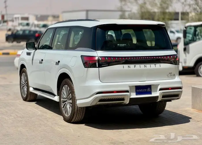 إنفينيتي QX80 2025 سينسوري - نص فل 5
