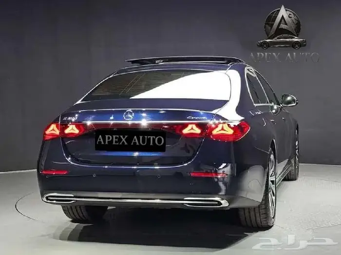 مرسيدس E300 2024 4MATIC كلاسيك عرض مميز 3