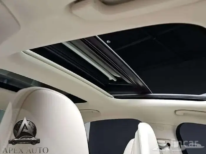 مرسيدس E300 2024 4MATIC كلاسيك عرض مميز 18