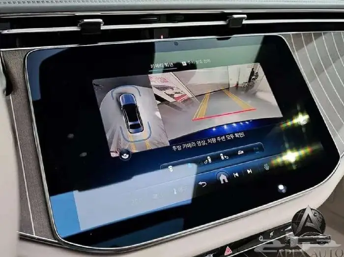 مرسيدس E300 2024 4MATIC كلاسيك عرض مميز 12