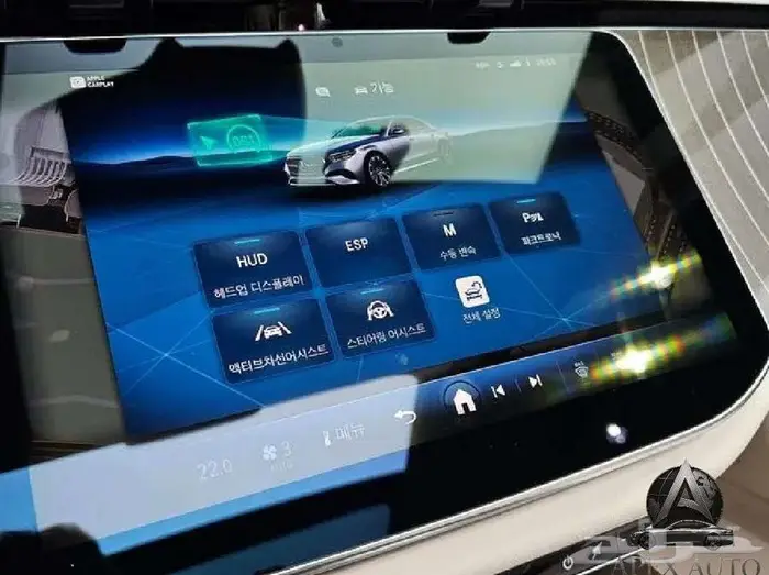 مرسيدس E300 2024 4MATIC كلاسيك عرض مميز 15