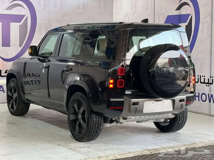 لاندروفر - ديفندر فل كامل خليجي موديل 2025 3