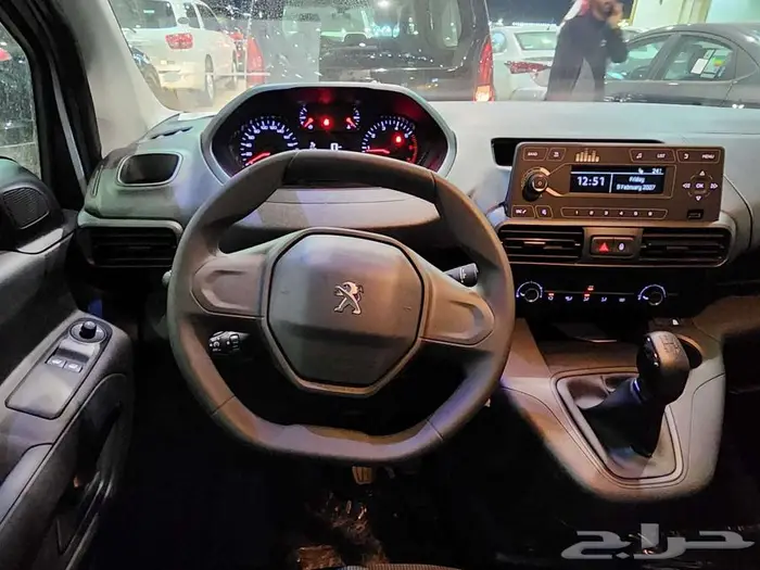 بيجو ريفتر 5 ركاب ديزل 2023 4