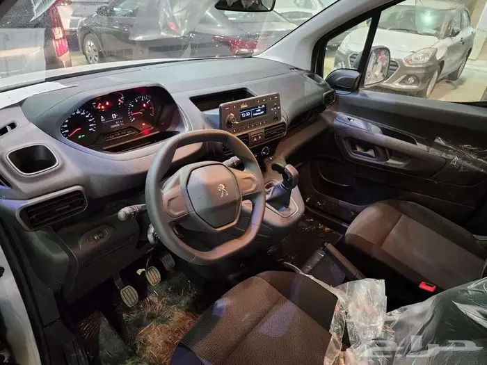 بيجو ريفتر 5 ركاب ديزل 2023 9