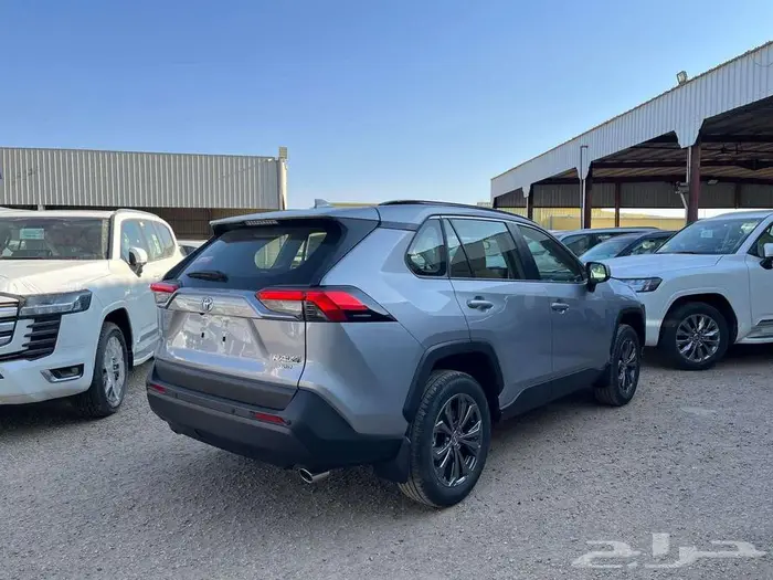 راف فور XLE 2025 نقد وتقسيط 2