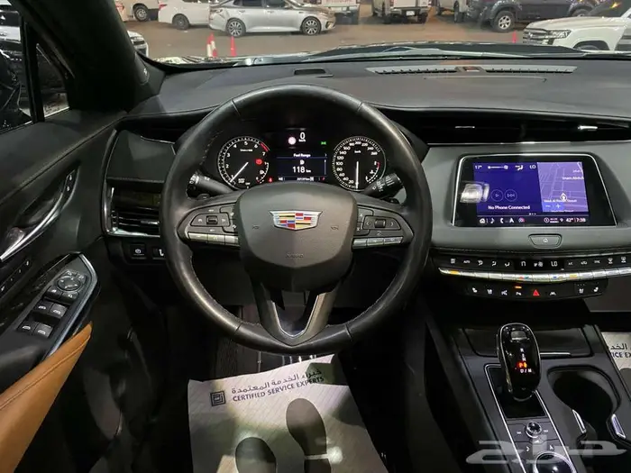كاديلاك اكس تي 4 موديل 2023 اسود فل سعودي ماشيه 20 الف كم 23