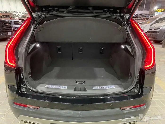 كاديلاك اكس تي 4 موديل 2023 اسود فل سعودي ماشيه 20 الف كم 27