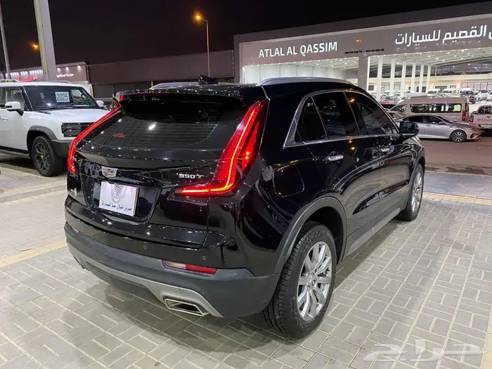 كاديلاك اكس تي 4 موديل 2023 اسود فل سعودي ماشيه 20 الف كم 14