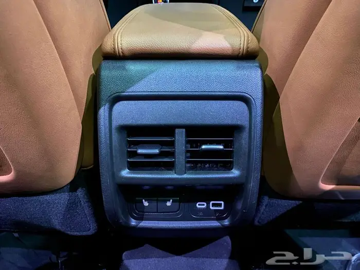 كاديلاك اكس تي 4 موديل 2023 اسود فل سعودي ماشيه 20 الف كم 22