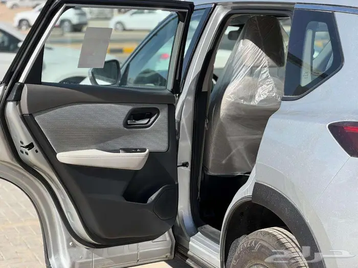 نيسان اكس تريل2026 Sستاندر - 5 راكب (دبل -بدون دبل) 19